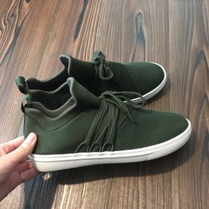 Steve Madden green lancer sneaker